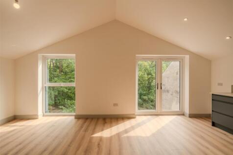 Apartment 3-108.jpg