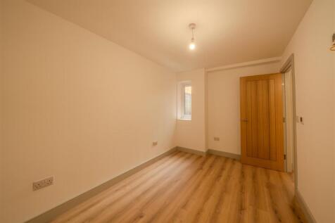 Apartment 3-102.jpg