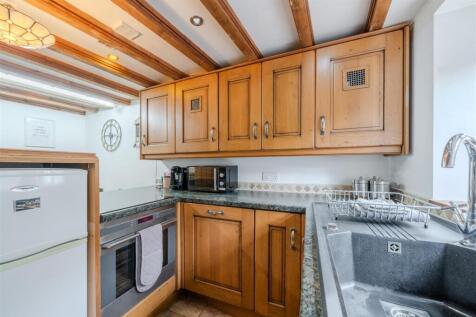 Kitchen-3.jpg