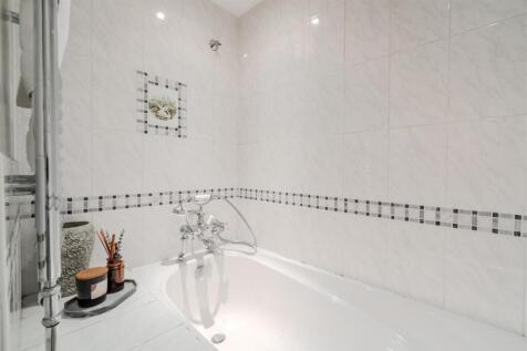 Bathroom.jpg