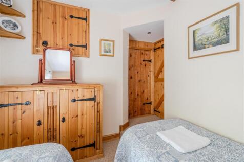 Bedroom3-3.jpg