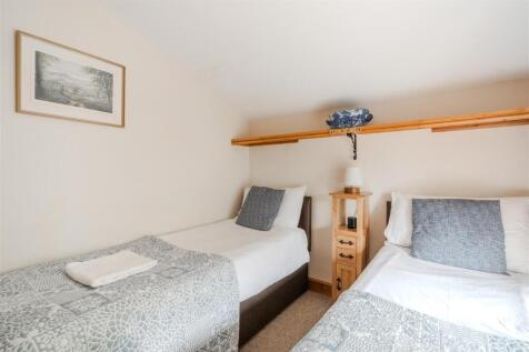 Bedroom3-2.jpg