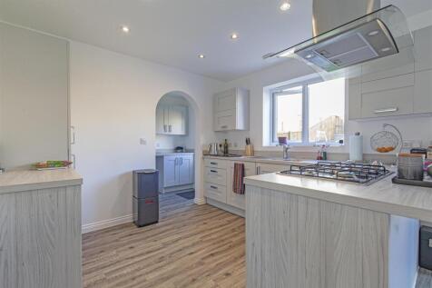 Kitchen-2.jpg