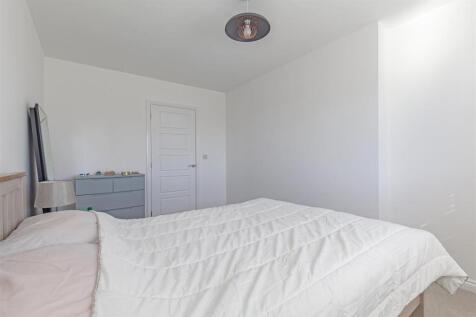 Bedroom 1-3.jpg