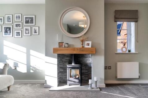 Living Room-4.jpg