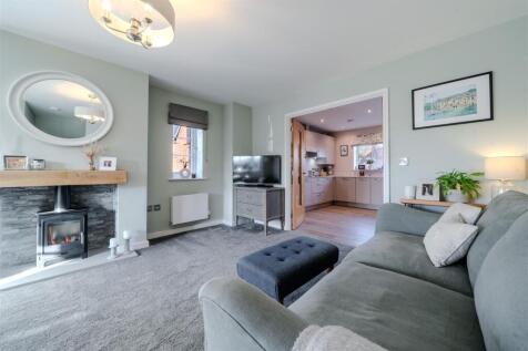 Living Room-3.jpg