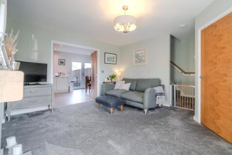 Living Room-2.jpg