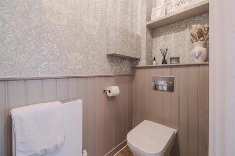 Downstairs WC-2.jpg