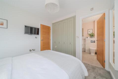 Bedroom 3-4.jpg