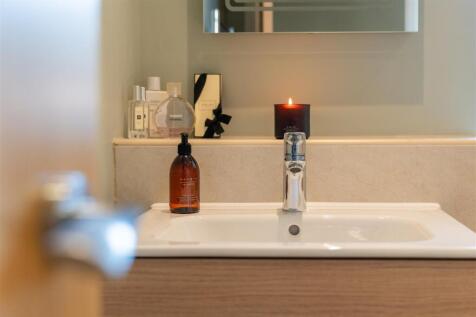 Bathroom-2.jpg