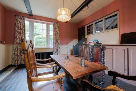 Dining Room-3.jpg