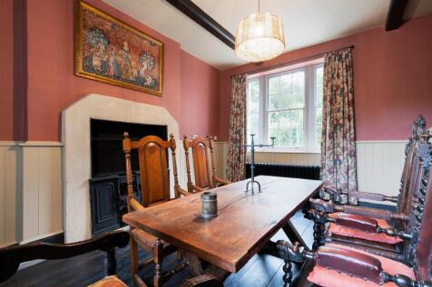 Dining Room-4.jpg