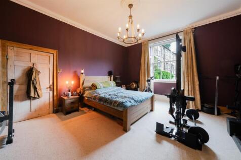 Bedroom4-2.jpg
