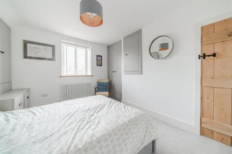Bedroom 3-2.jpg