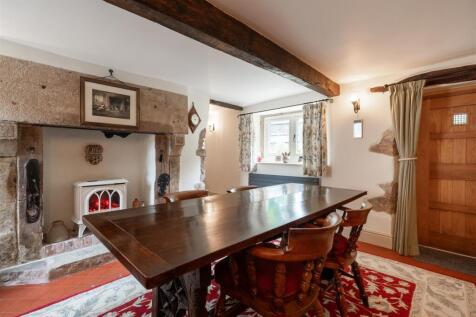 Dining Room-3.jpg