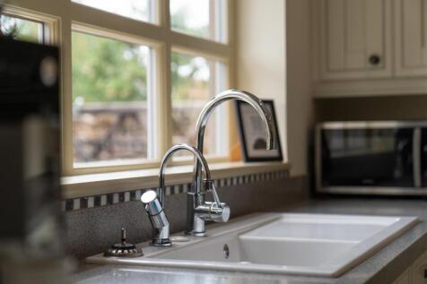 Kitchen-6.jpg