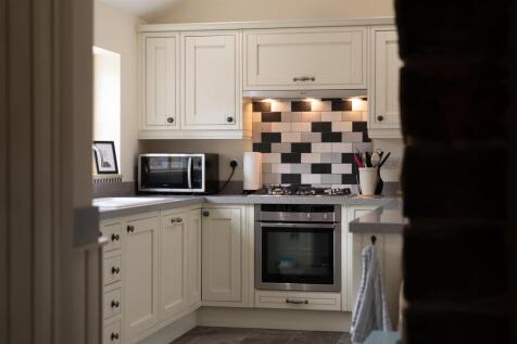 Kitchen-5.jpg