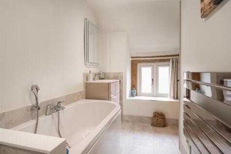 Bathroom-2.jpg