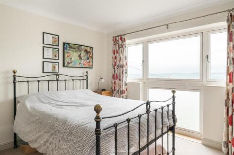 Bedroom2-2.jpg