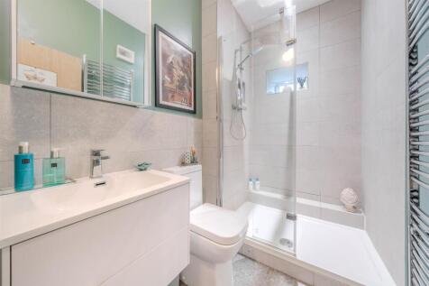 Bathroom.jpg