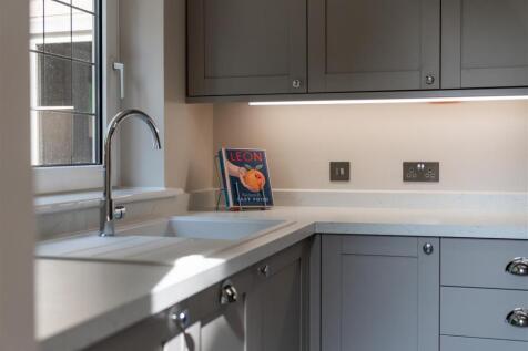 Kitchen-5.jpg