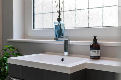 Bathroom-2.jpg