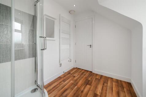 Bathroom1-3.jpg