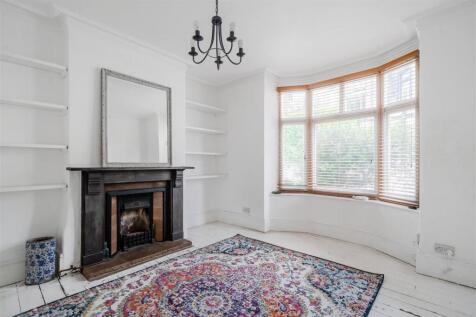 Living Room.jpg