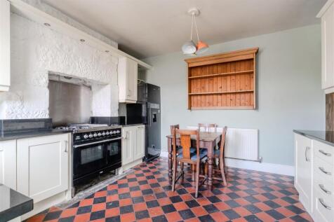 Kitchen-2.jpg