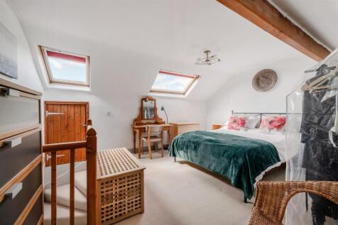 Bedroom1-3.jpg