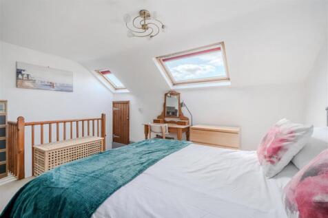 Bedroom1-4.jpg