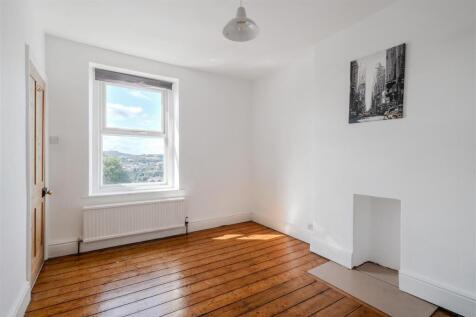 Bedroom3-2.jpg