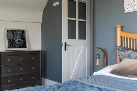 Bedroom3-8.jpg