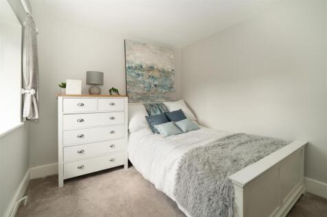 Bedroom2-2.jpg