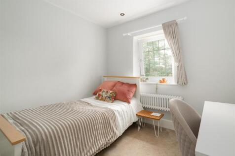 Bedroom1.jpg