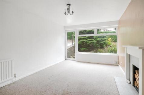 Living Room-2.jpg