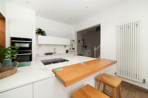 Kitchen-7.jpg