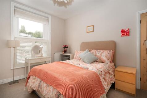 Bedroom3-2.jpg