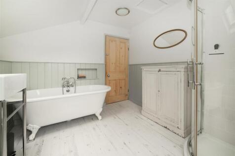 Bathroom-2.jpg