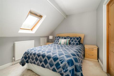 Bedroom1-3.jpg