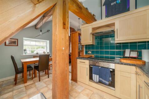 Kitchen-3.jpg