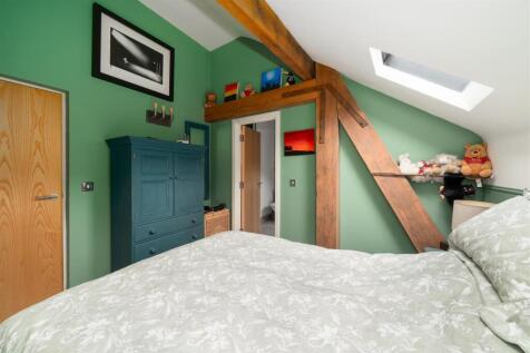 Bedroom1-6.jpg