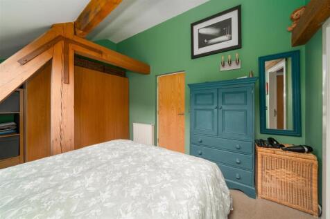 Bedroom1-8.jpg