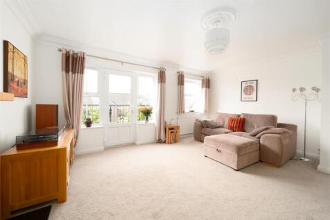 Living Room-2.jpg