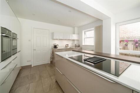 Kitchen-2.jpg