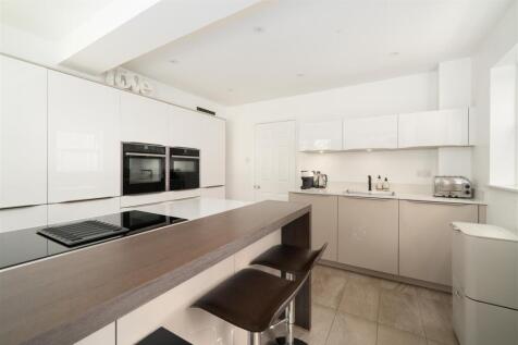 Kitchen-3.jpg