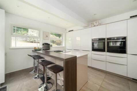 Kitchen-4.jpg