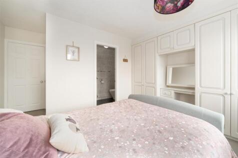 Bedroom3-4.jpg
