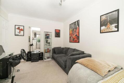 Bedroom1.jpg