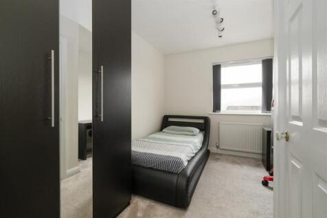 Bedroom4-3.jpg
